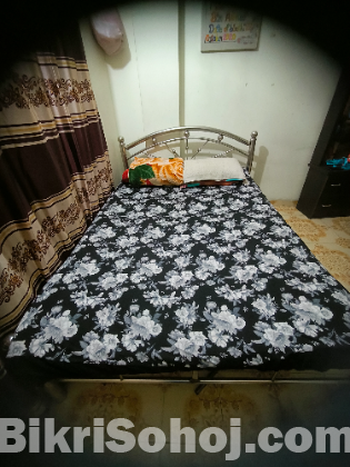 স্টিলের খাট 5/7ফিট